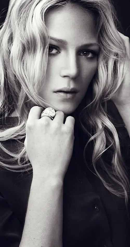 Emma Bell