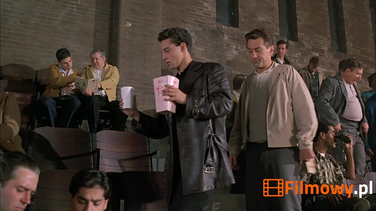 Kadr z filmu A Bronx Tale (Prawo Bronxu) - zdjęcie 29 z 87