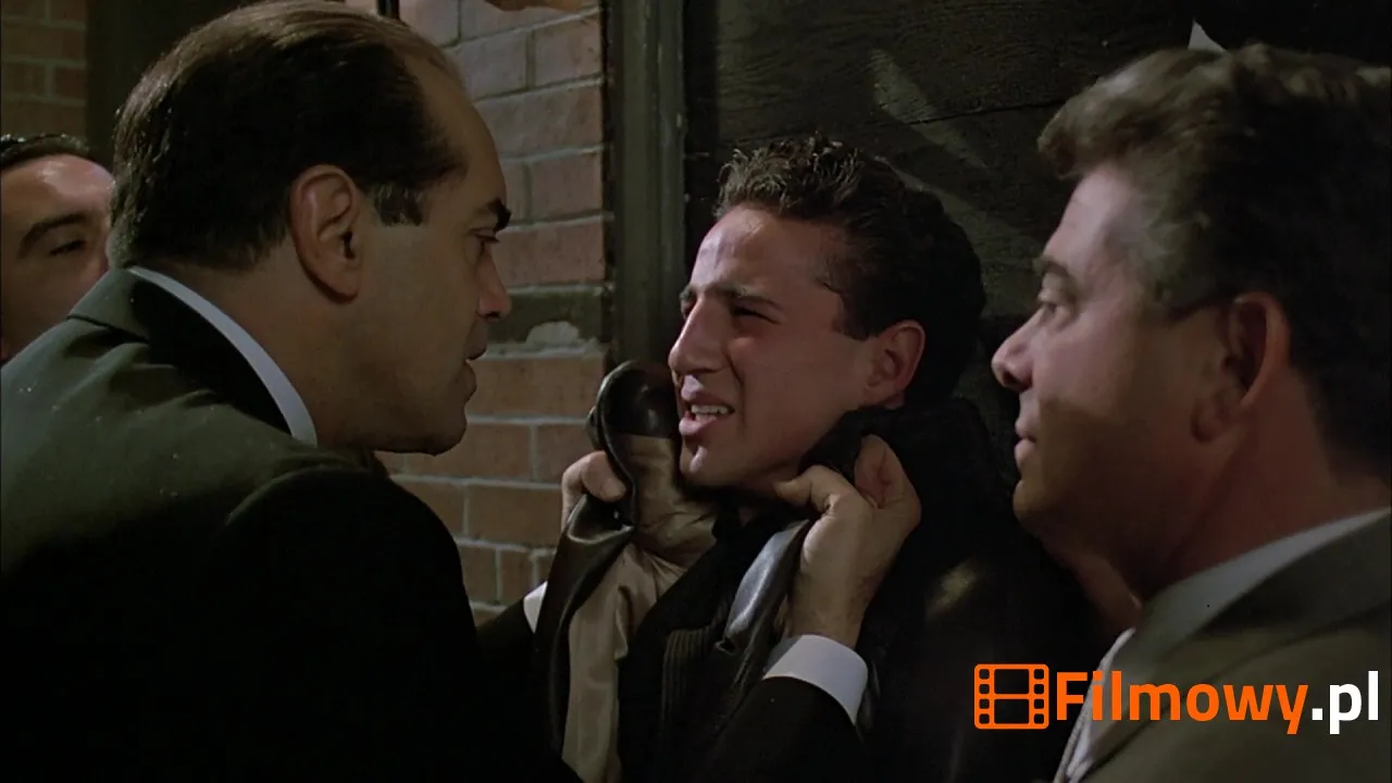 Kadr z filmu A Bronx Tale (Prawo Bronxu) - zdjęcie 6 z 87