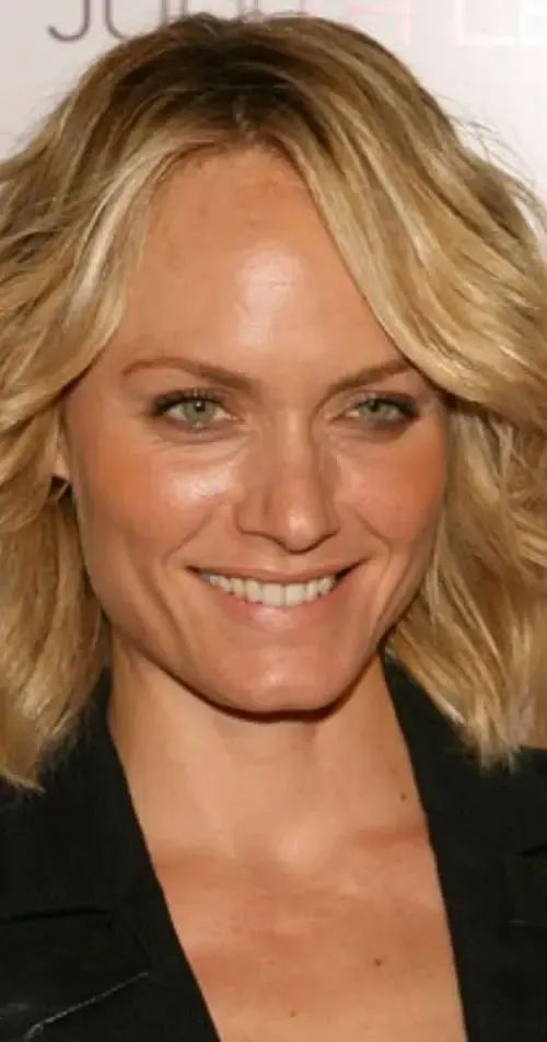 Amber Valletta – aktorka