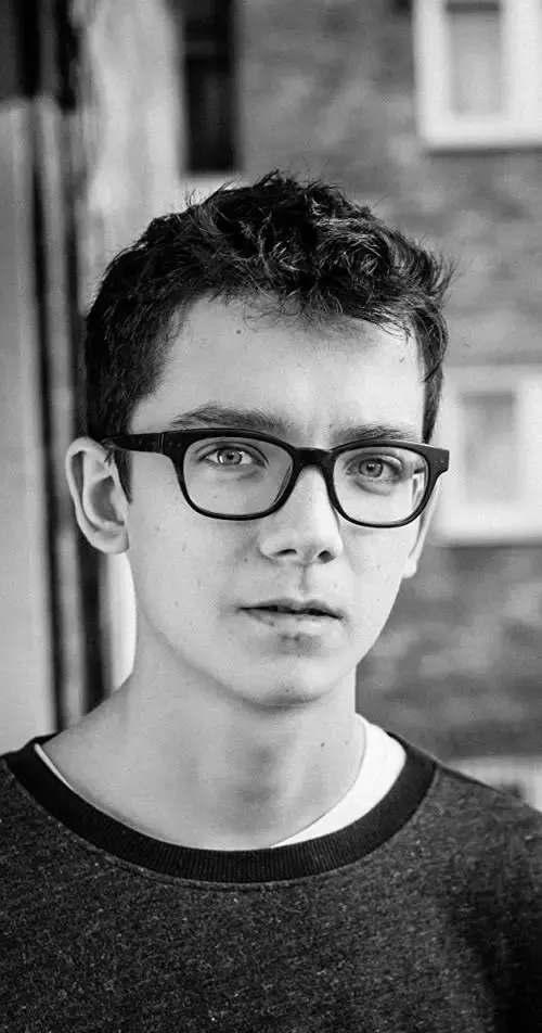 Asa Butterfield – aktor, dubbingowiec