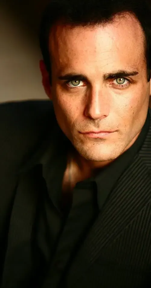 Brian Bloom – aktor, dubbingowiec