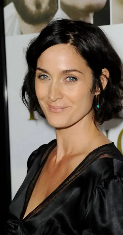 Carrie-Anne Moss – aktor, dubbingowiec