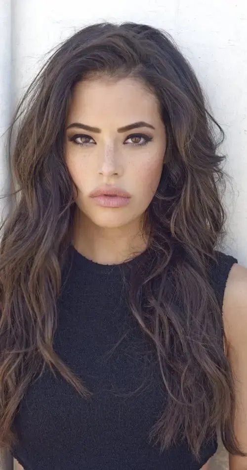 Chloe Bridges – aktorka