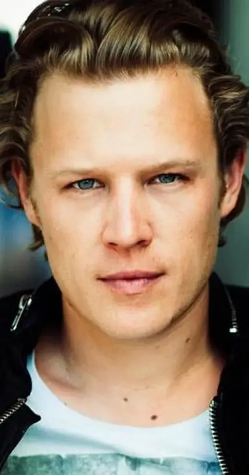Christopher Egan – aktor