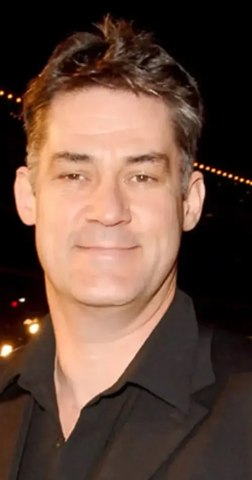 Graeme Revell – aktor, muzyk