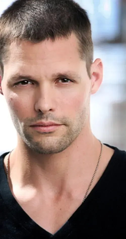 Justin Bruening – aktor