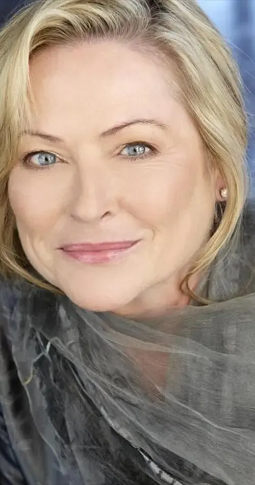 Lori Hallier – aktorka