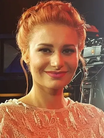 Aleksandra Gintrowska – piosenkarz, aktorka