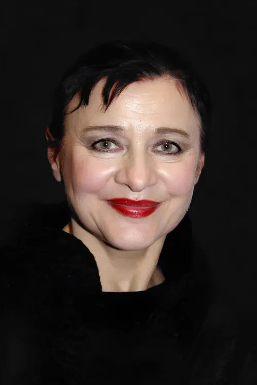 Anna Chodakowska – piosenkarz, aktorka
