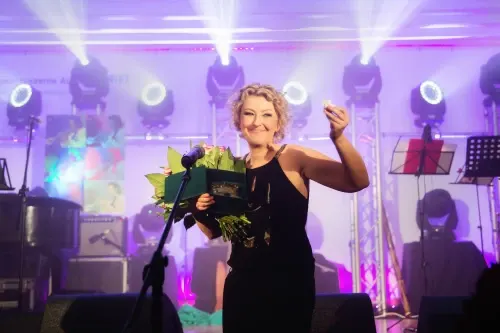 Beata Molak – wokalista, aktor