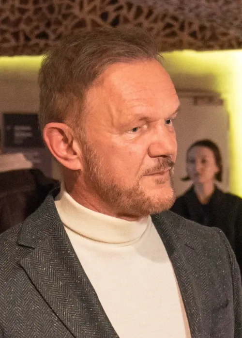 Cezary Pazura – komik, aktor, reżyser, dubbingowiec
