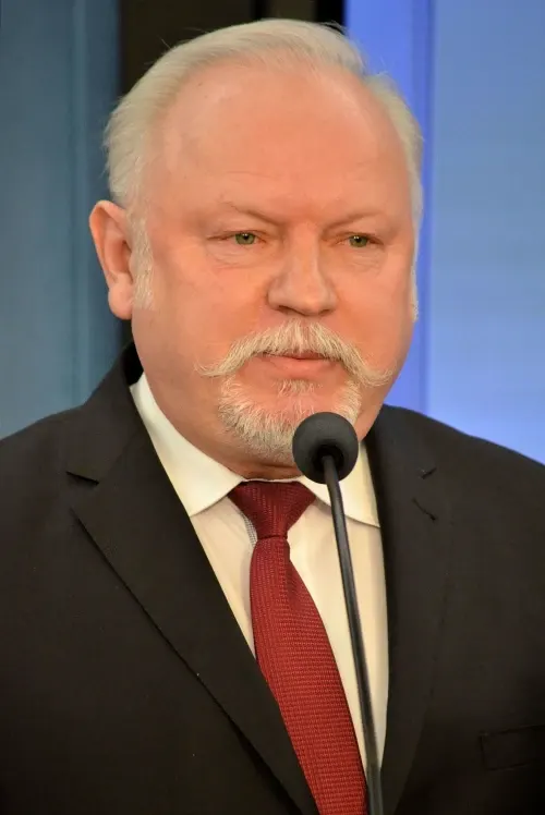 Dariusz Bąk – polityk, aktor