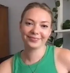 Emilia McCarthy – pisarz, aktor