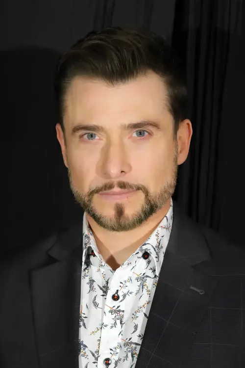Kacper Kuszewski – aktor, dubbingowiec