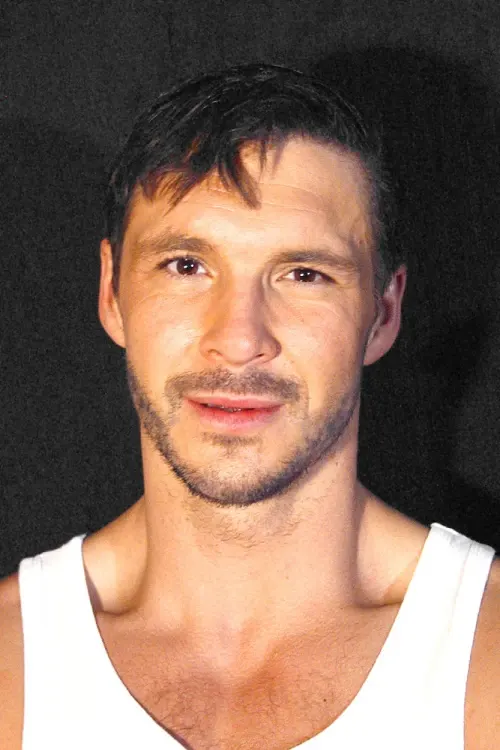 Mikołaj Roznerski – aktor