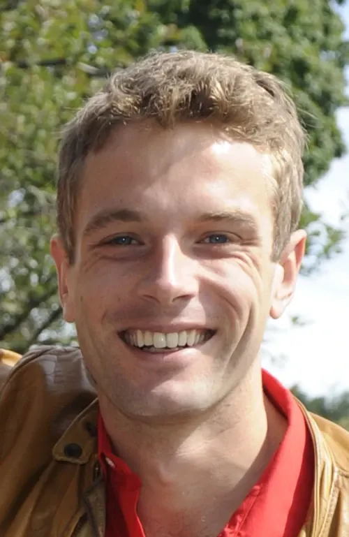 Sebastian Pigott – piosenkarz, aktor