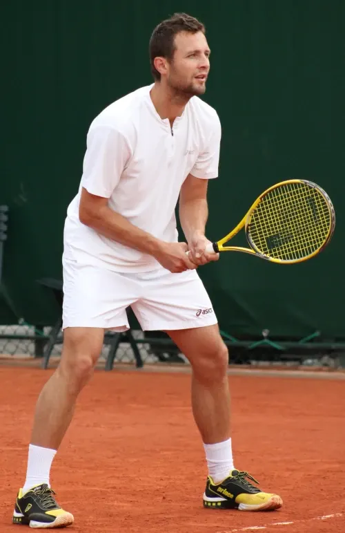 Tomasz Bednarek – tenisista, aktor, dubbingowiec